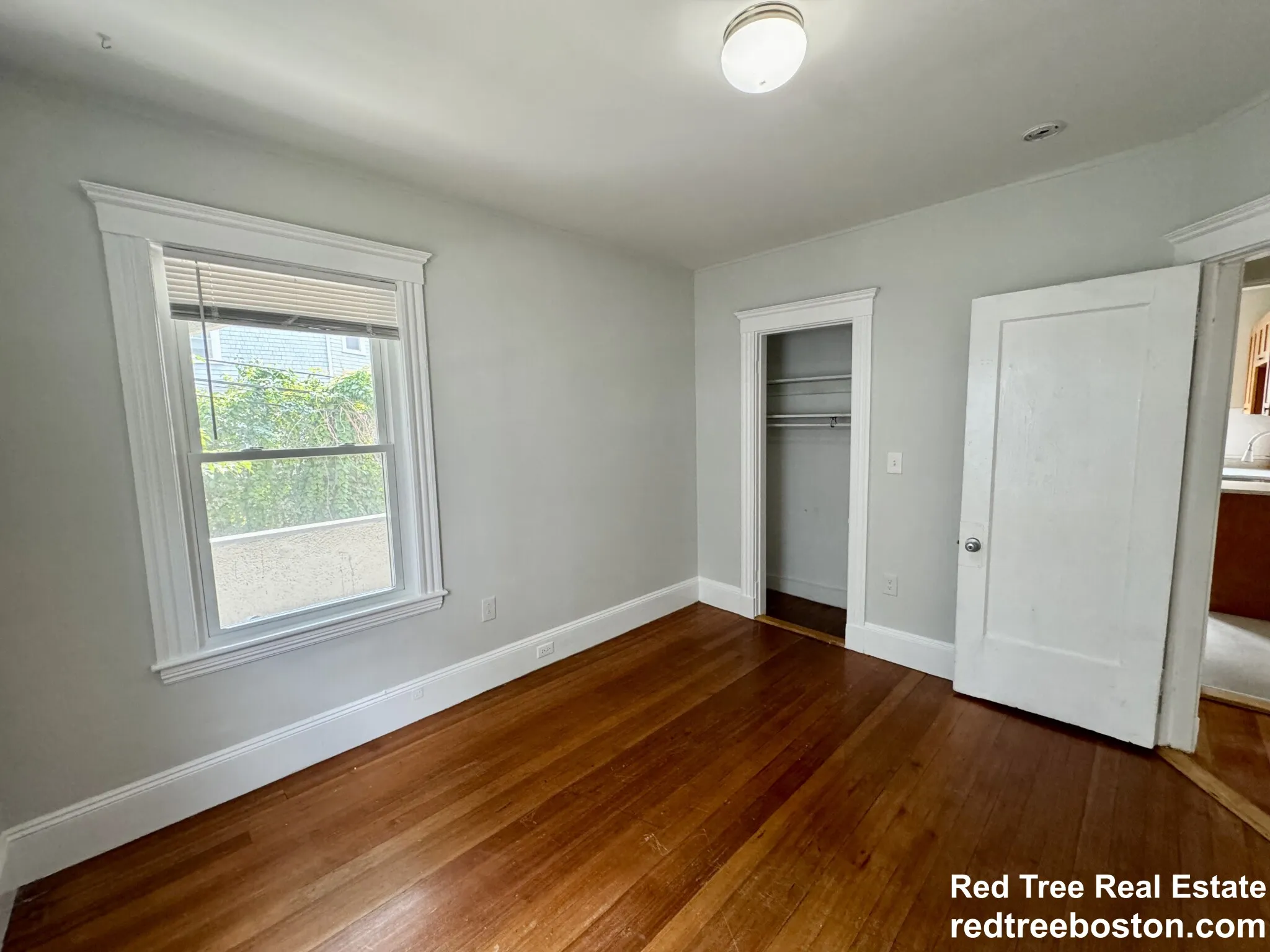 3 bed, 2 bath apartment for rent at 28 Boulevard Ter Unit 1, Brighton — photo 7 of 16