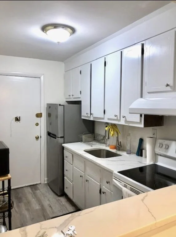 3 bed, 1 bath apartment for rent at 28 Brentwood St Unit 14, Allston