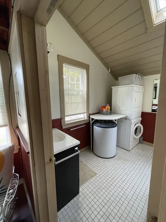 1 bed, 1 bath apartment for rent at 28 Brighton St, Green Harbor — photo 13 of 22