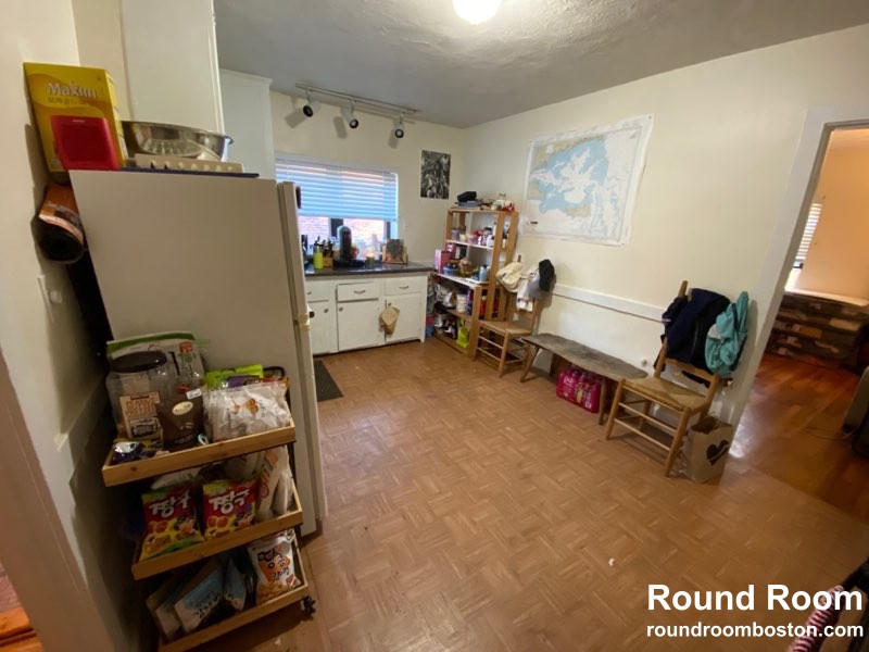 1 bed, 1 bath apartment for rent at 28 Brock St Unit 3, Oak Square — photo 3 of 12
