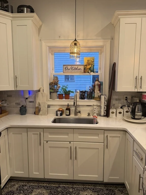 3 bed, 2 bath apartment for rent at 28 Browning Ave Unit 2, Dorchester — photo 13 of 21