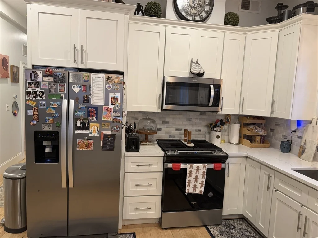 3 bed, 2 bath apartment for rent at 28 Browning Ave Unit 2, Dorchester — photo 14 of 21