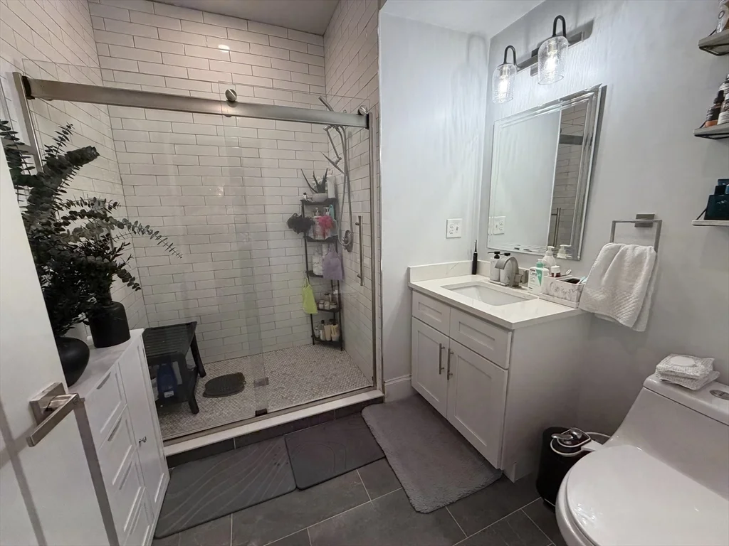 3 bed, 2 bath apartment for rent at 28 Browning Ave Unit 2, Dorchester — photo 7 of 21