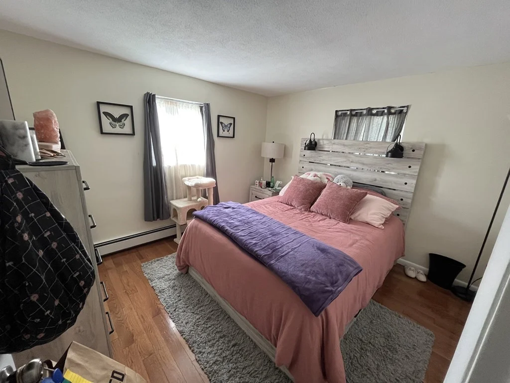 2 bed, 1 bath apartment for rent at 28 Bryon Rd Unit 2, West Roxbury — photo 9 of 10