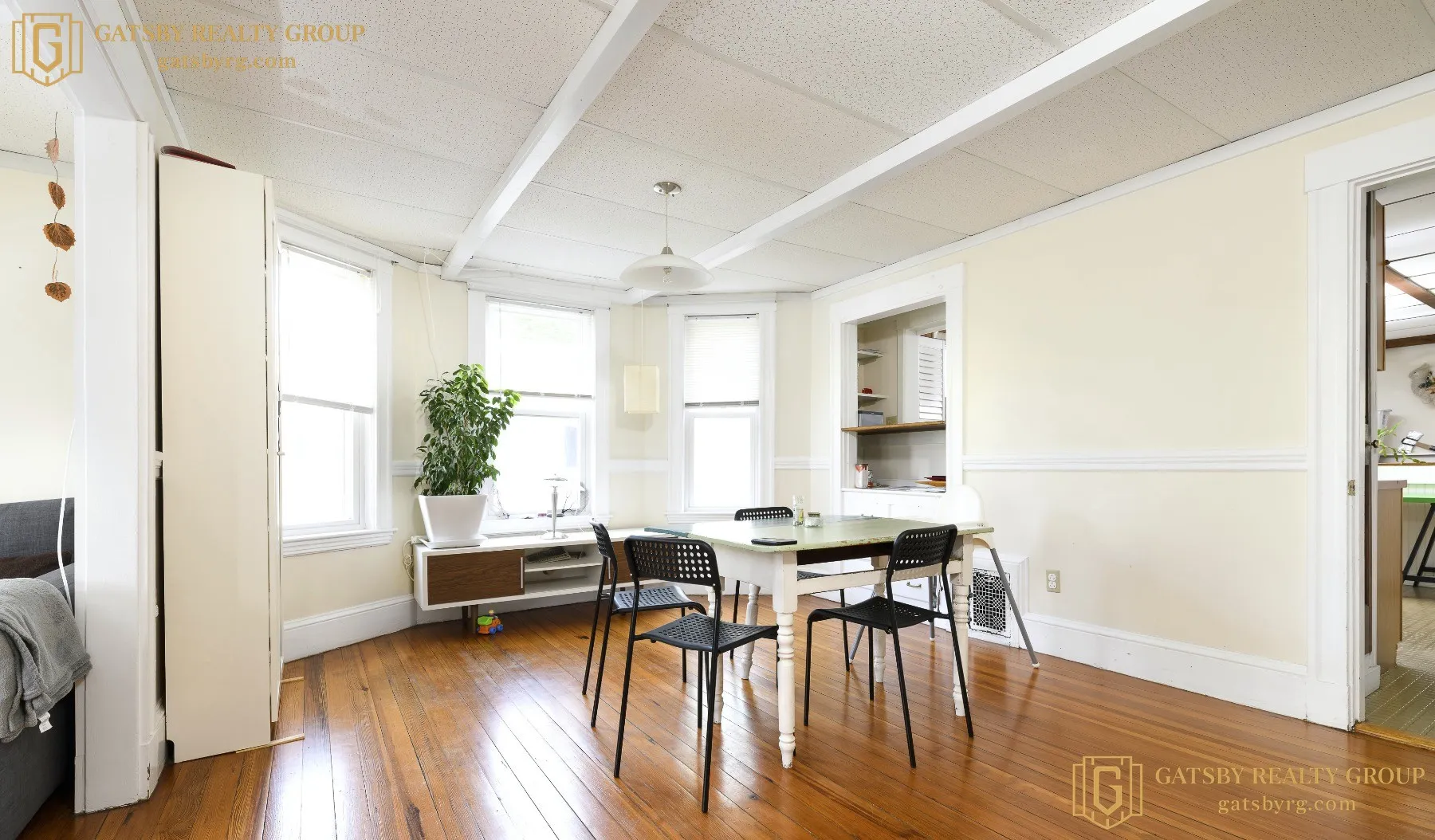 2 bed, 1 bath apartment for rent at 28 Cambridge Ter Unit 2, Neighborhood Nine — photo 5 of 13