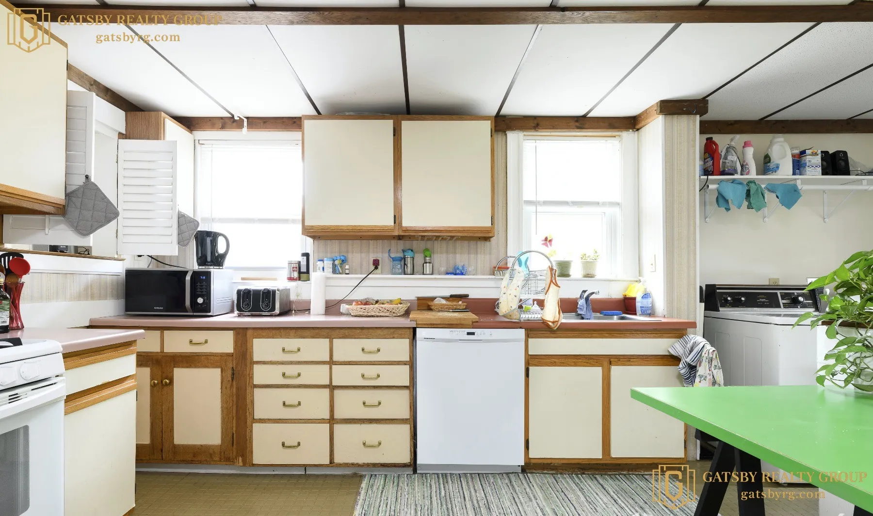 2 bed, 1 bath apartment for rent at 28 Cambridge Ter Unit 2, Neighborhood Nine — photo 3 of 13