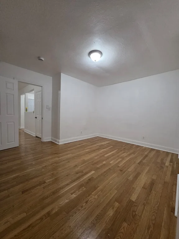 2 bed, 1 bath apartment for rent at 28 Carmel St Unit 2, Chelsea — photo 6 of 11