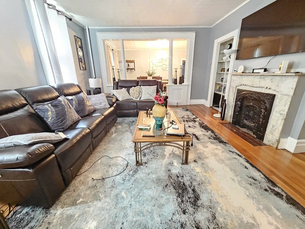 3 bed, 1 bath apartment for rent at 28 Cedar St Unit 1, Taunton — photo 1 of 8