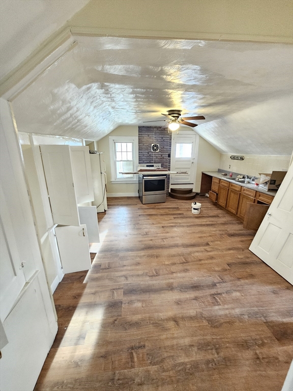 3 bed, 1 bath apartment for rent at 28 Cedar St Unit 2, Taunton — photo 7 of 10