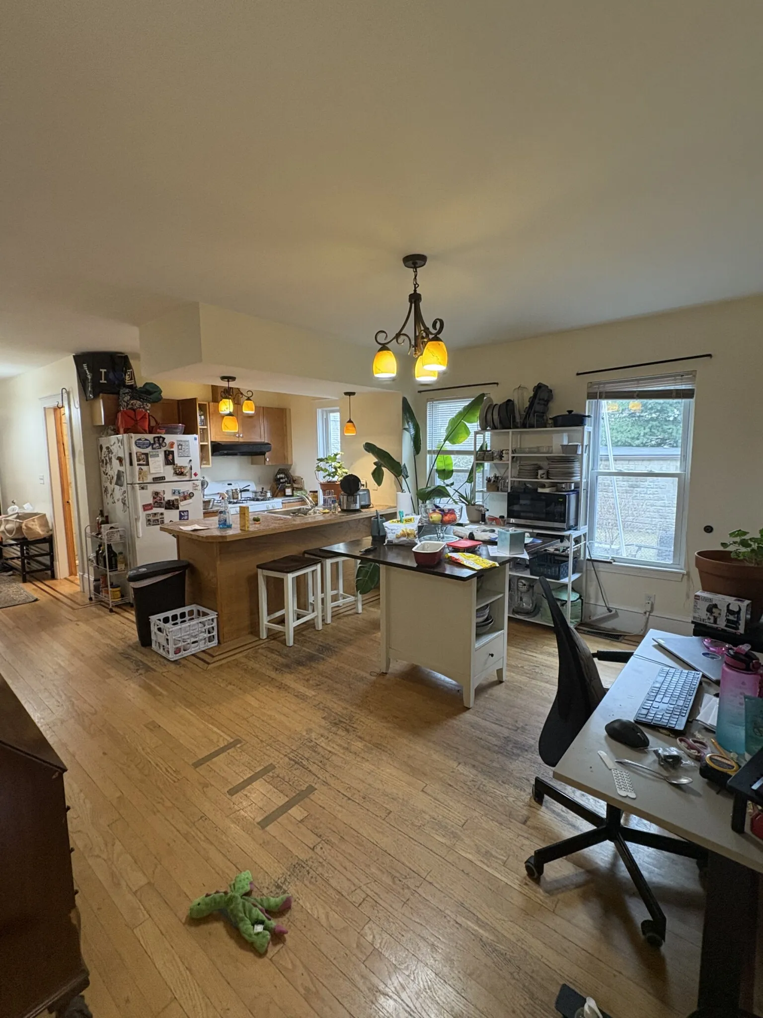 4 bed, 1 bath apartment for rent at 28 Cherry St Unit 1, Spring Hill — photo 4 of 21