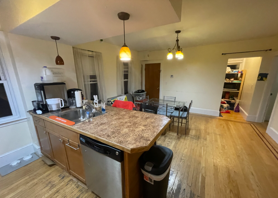 4 bed, 1 bath apartment for rent at 28 Cherry St Unit 1a, Spring Hill — photo 6 of 10