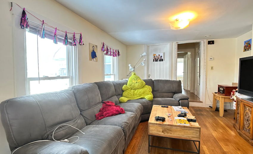 4 bed, 1 bath apartment for rent at 28 Cherry St Unit A, Spring Hill — photo 11 of 29