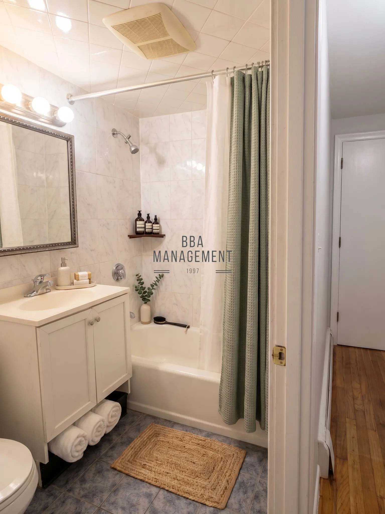 1 bed, 1 bath apartment for rent at 28 Chiswick Rd Unit 2b, Brighton — photo 4 of 4