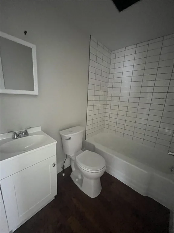 1 bed, 1 bath apartment for rent at 28 Church Ave Unit 1, Franklin — photo 6 of 8