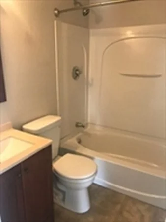 1 bed, 1 bath apartment for rent at 28 Church Ave Unit 2, Franklin — photo 11 of 11
