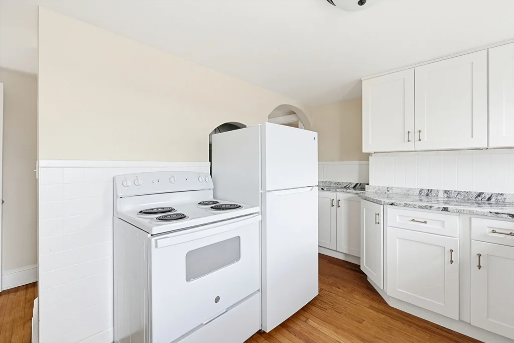 2 bed, 1 bath apartment for rent at 28 Church St Unit 7, North Attleboro — photo 3 of 13