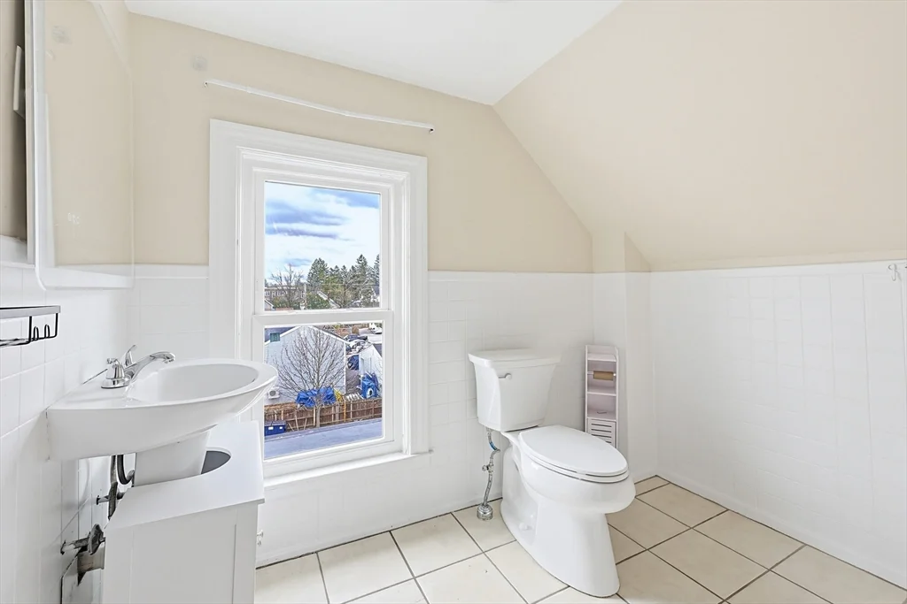 2 bed, 1 bath apartment for rent at 28 Church St Unit 7, North Attleboro — photo 10 of 13
