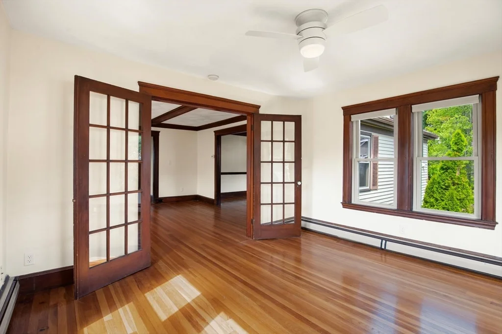 3 bed, 1 bath apartment for rent at 28 Churchhill Ave Unit 2, Arlington — photo 8 of 29