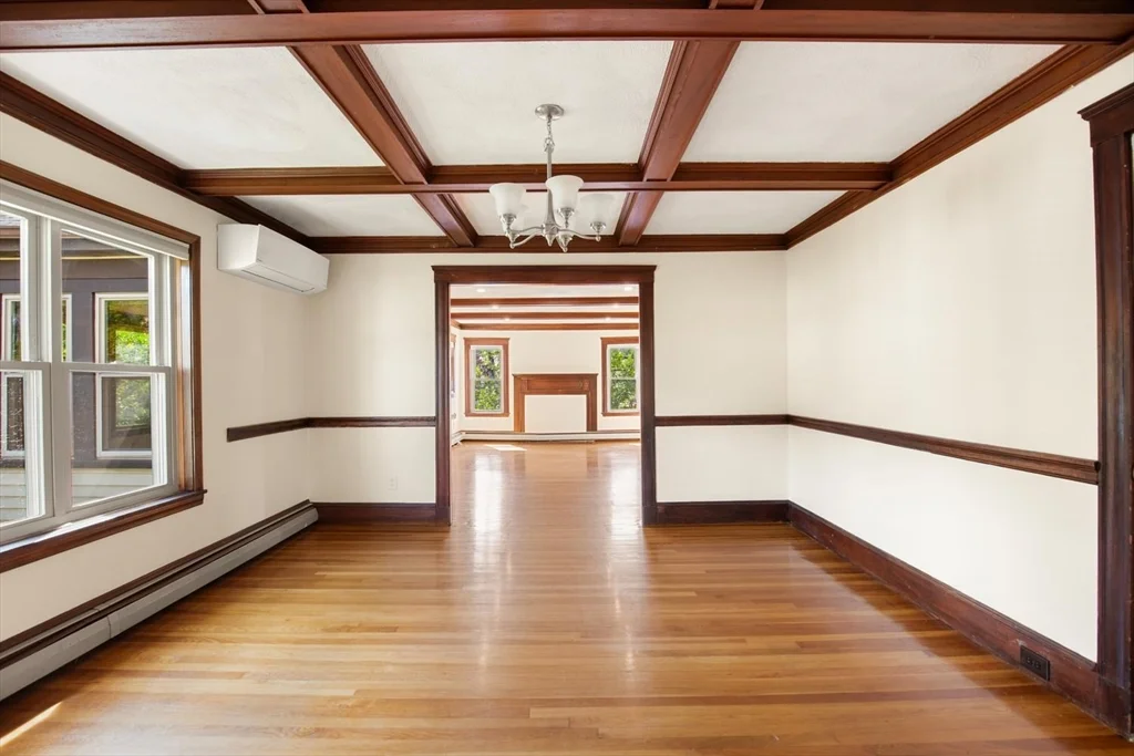 3 bed, 1 bath apartment for rent at 28 Churchhill Ave Unit 2, Arlington — photo 10 of 29