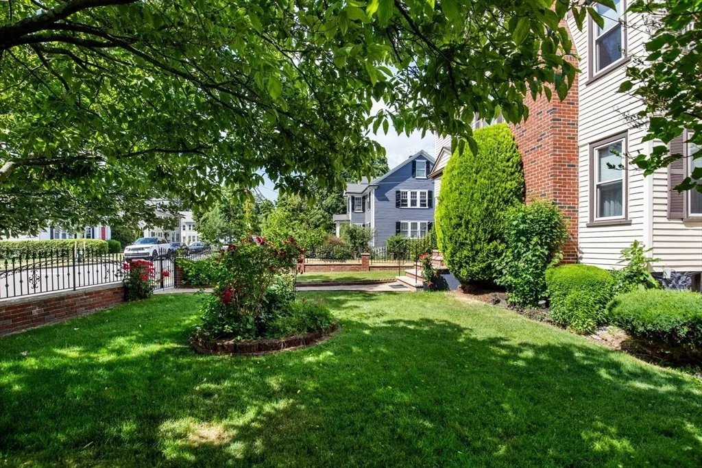 3 bed, 1 bath apartment for rent at 28 Churchhill Ave Unit 2, Arlington — photo 28 of 29