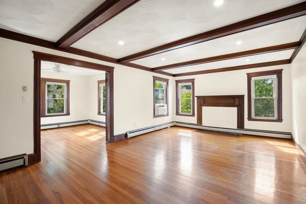 3 bed, 1 bath apartment for rent at 28 Churchhill Ave Unit 2, Arlington — photo 6 of 29