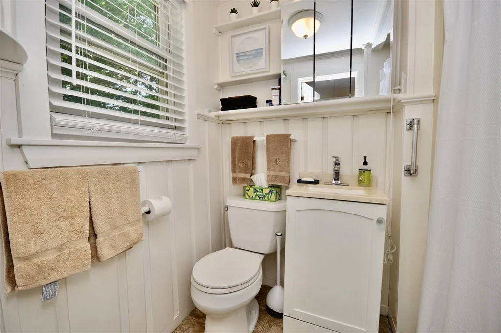 2 bed, 1 bath apartment for rent at 28 Cochituate Rd, Priscilla Beach — photo 11 of 16