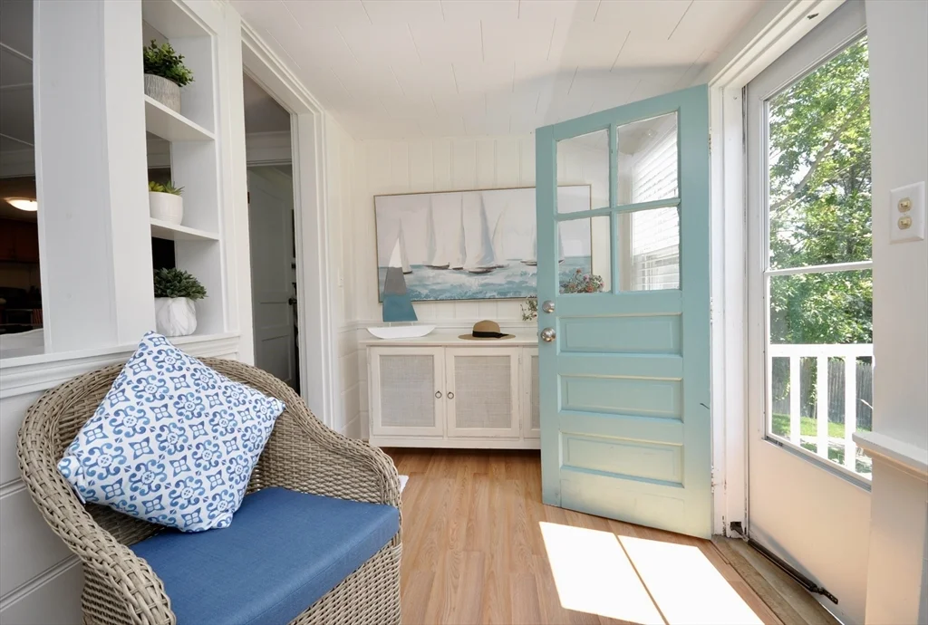 2 bed, 1 bath apartment for rent at 28 Cochituate Rd, Priscilla Beach — photo 3 of 16