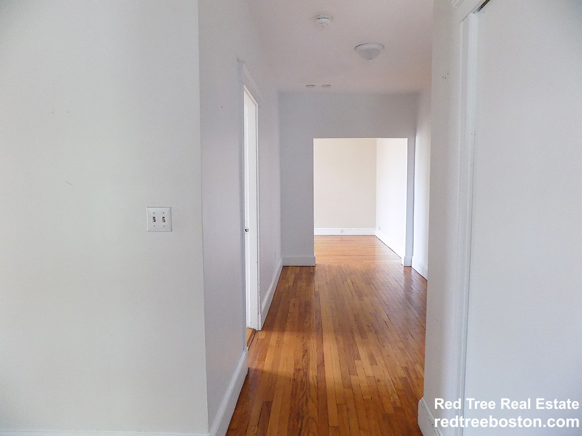 2 bed, 1 bath apartment for rent at 28 Colborne Rd Unit 10, Brighton — photo 11 of 19