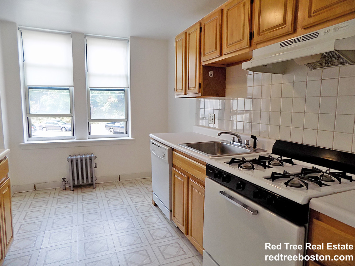 2 bed, 1 bath apartment for rent at 28 Colborne Rd Unit 10, Brighton — photo 10 of 19