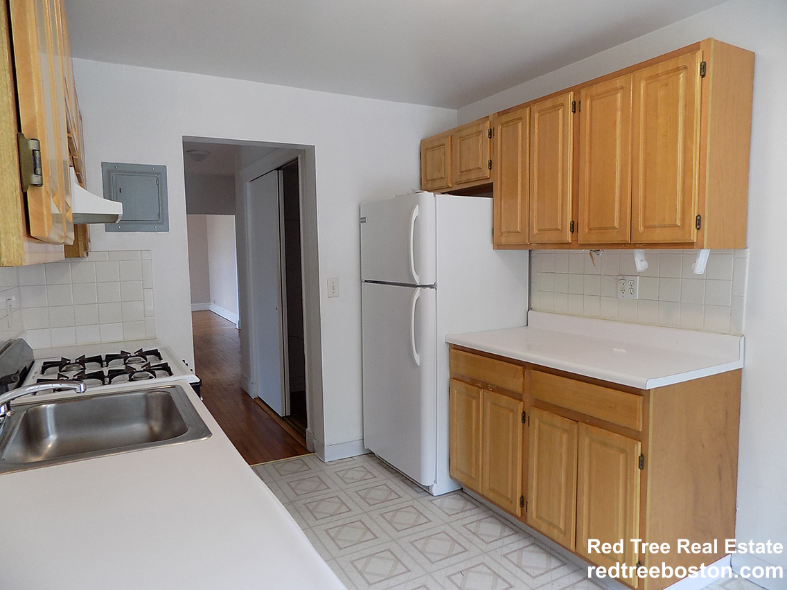 2 bed, 1 bath apartment for rent at 28 Colborne Rd Unit 10, Brighton — photo 8 of 19