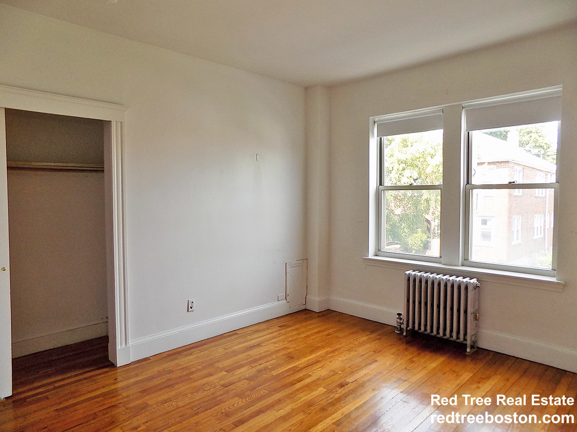 2 bed, 1 bath apartment for rent at 28 Colborne Rd Unit 10, Brighton — photo 15 of 19
