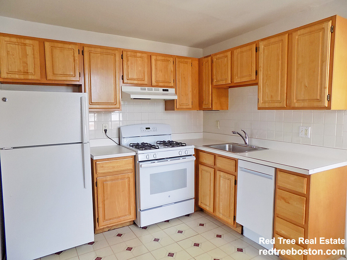 2 bed, 1 bath apartment for rent at 28 Colborne Rd Unit 12A, Brighton — photo 2 of 13