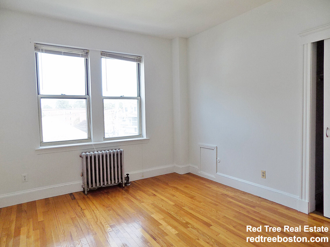 2 bed, 1 bath apartment for rent at 28 Colborne Rd Unit 12A, Brighton — photo 9 of 13
