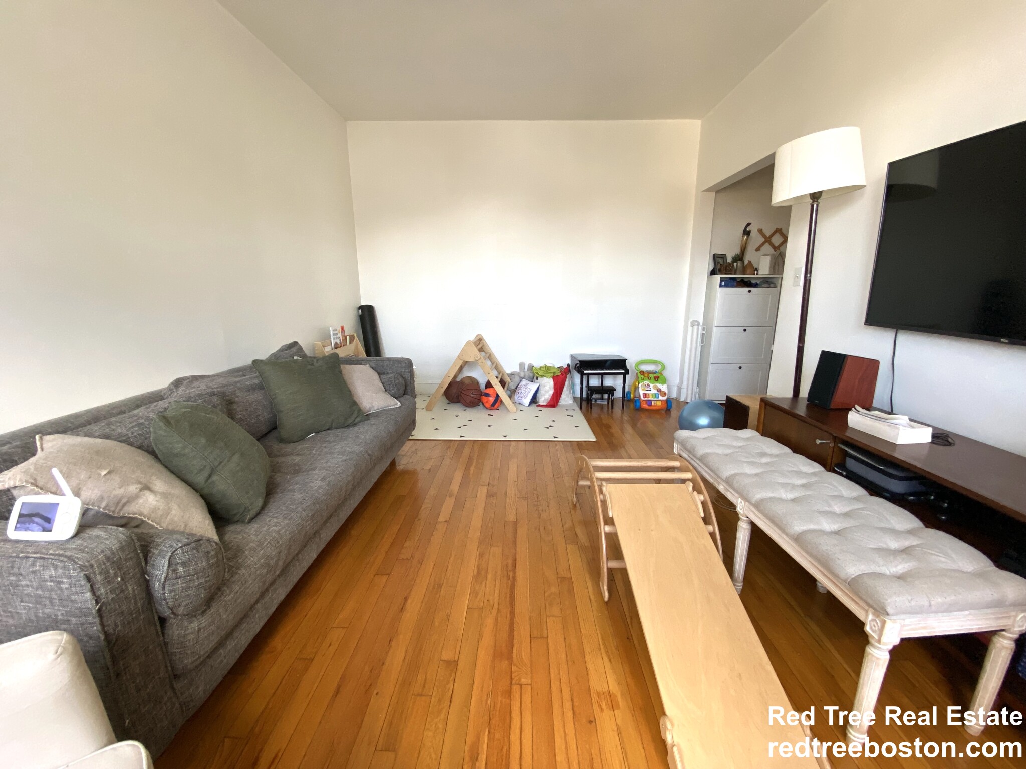 2 bed, 1 bath apartment for rent at 28 Colborne Rd Unit 16, Brighton — photo 3 of 11