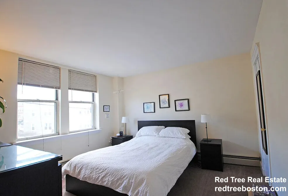 2 bed, 1 bath apartment for rent at 28 Colborne Rd Unit 22, Brighton — photo 6 of 14