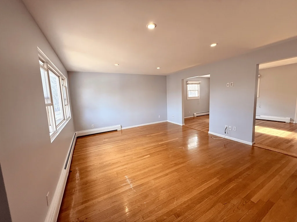 3 bed, 1 bath apartment for rent at 28 College Farm Rd Unit 2, Waltham — photo 8 of 14