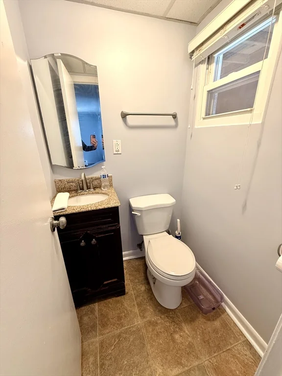 3 bed, 1 bath apartment for rent at 28 College Farm Rd Unit 2, Waltham — photo 11 of 14
