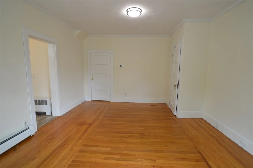 1 bed, 1 bath apartment for rent at 28 Columbus Ave Unit 1, Beverly — photo 3 of 9