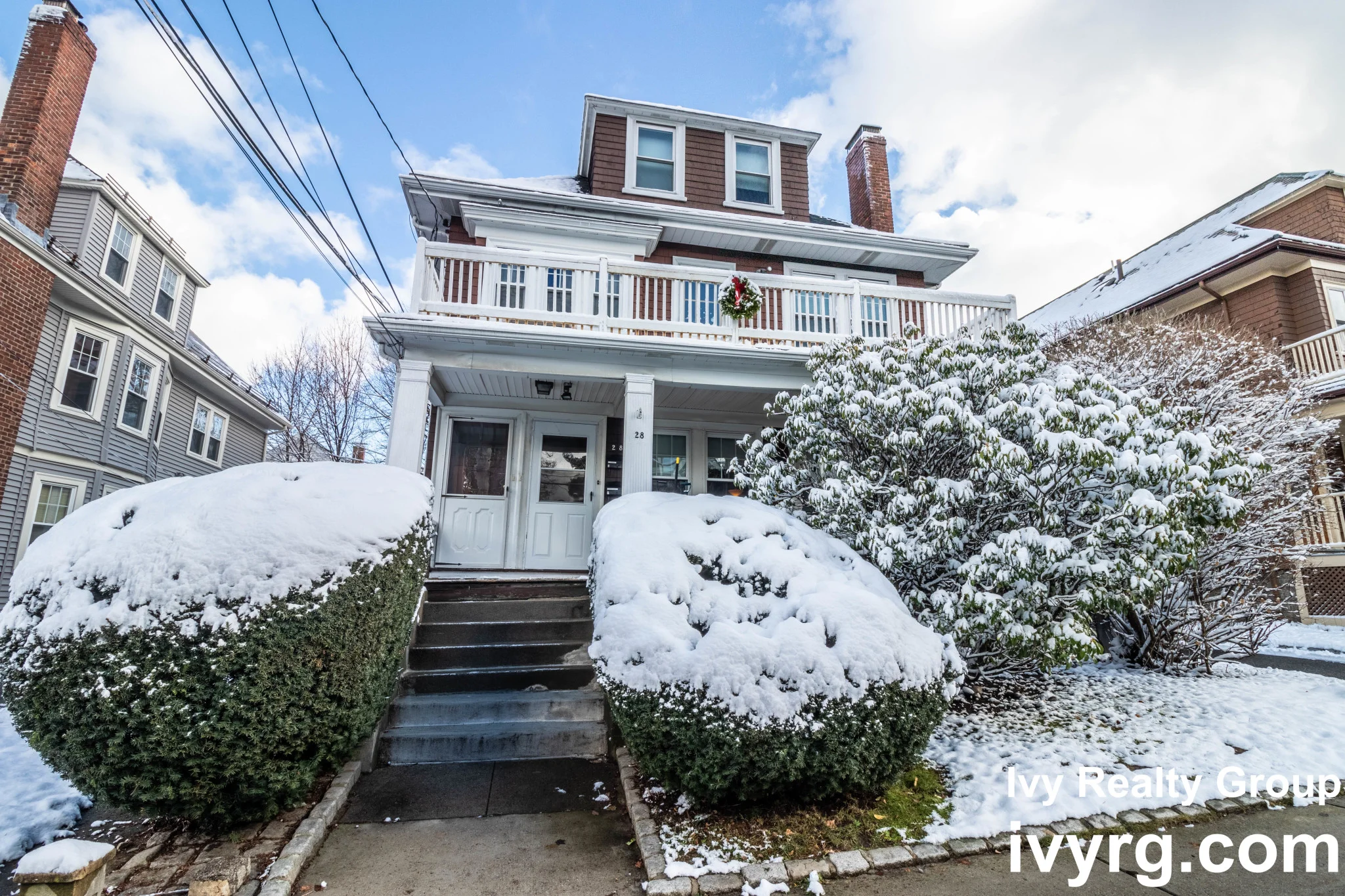 2 bed, 1 bath apartment for rent at 28 Commonwealth Rd Unit 2, Watertown — photo 1 of 11