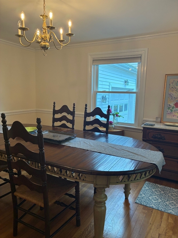 3 bed, 2 bath apartment for rent at 28 Coolidge Rd, Belmont — photo 4 of 15