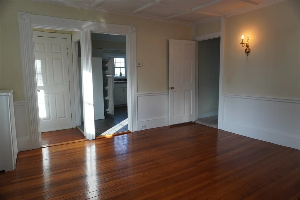 4 bed, 1 bath apartment for rent at 28 Court St Unit 13, Mansfield — photo 12 of 25