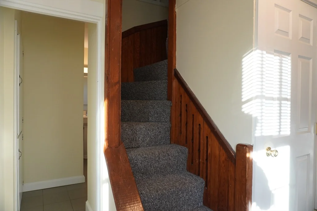 4 bed, 1 bath apartment for rent at 28 Court St Unit 13, Mansfield — photo 21 of 25