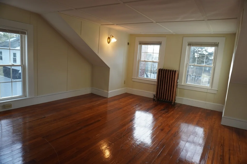 4 bed, 1 bath apartment for rent at 28 Court St Unit 13, Mansfield — photo 9 of 25