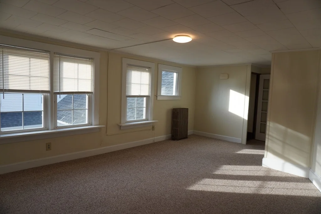 4 bed, 1 bath apartment for rent at 28 Court St Unit 13, Mansfield — photo 17 of 25