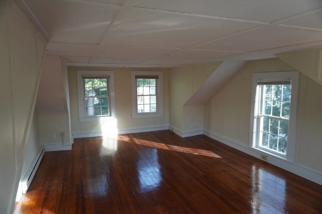 4 bed, 1 bath apartment for rent at 28 Court St Unit 13, Mansfield — photo 10 of 25