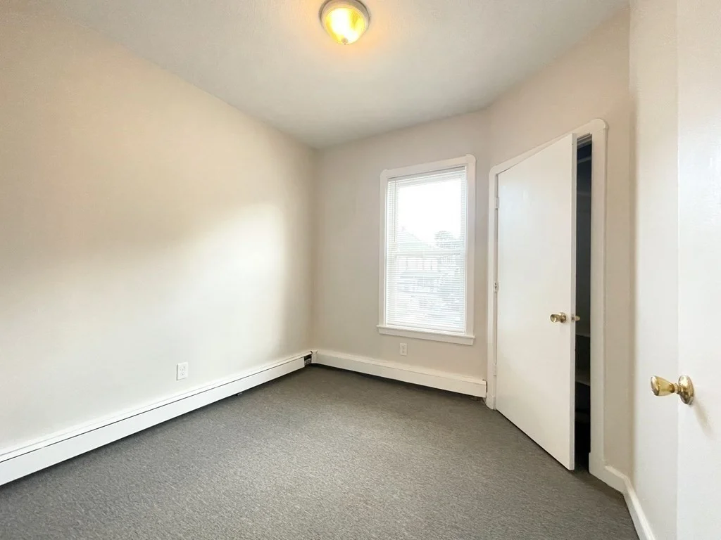 3 bed, 1 bath apartment for rent at 28 Crescent Ave Unit 2, Dorchester — photo 6 of 13