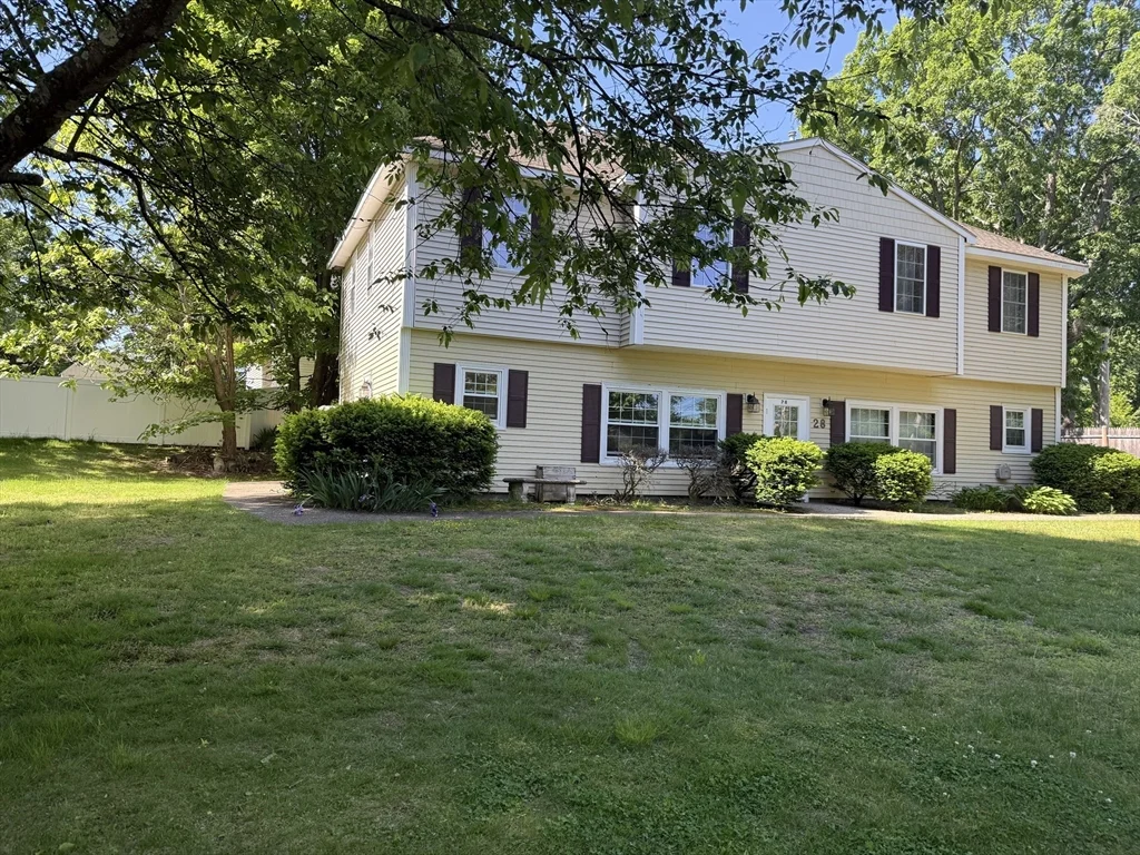 3 bed, 1 bath apartment for rent at 28 Crestview Dr Unit LHS, Westborough — photo 5 of 24