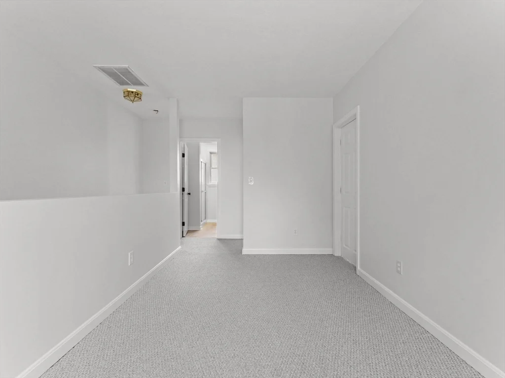 3 bed, 1 bath apartment for rent at 28 Crestview Dr Unit RHS, Westborough — photo 26 of 34