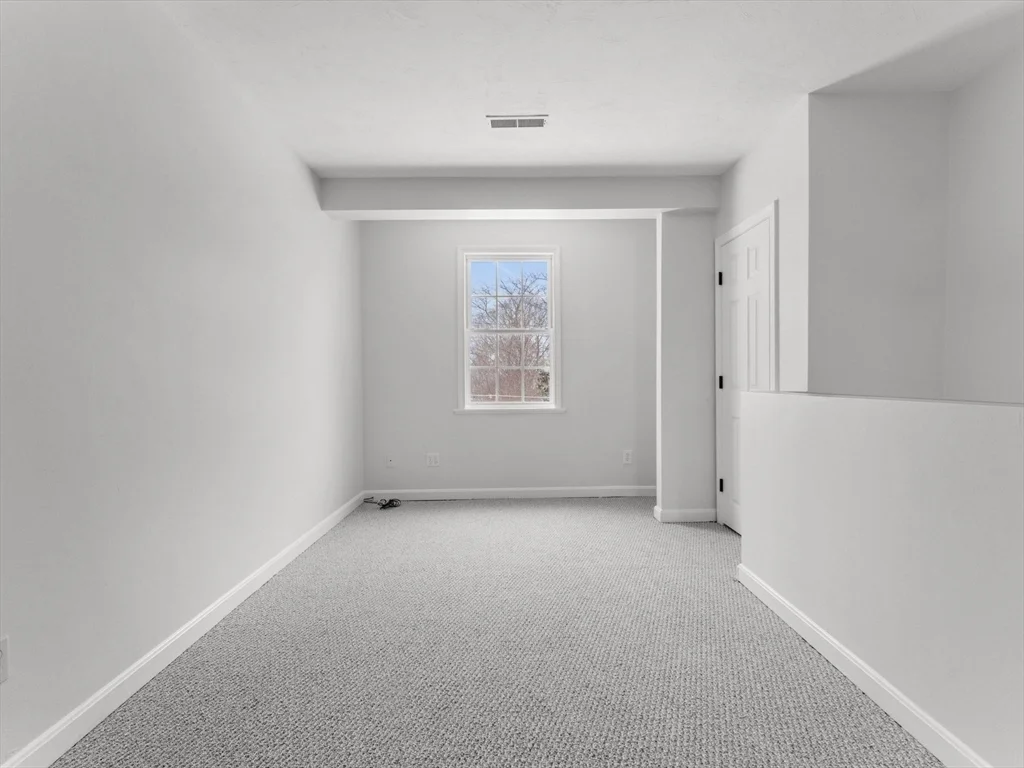 3 bed, 1 bath apartment for rent at 28 Crestview Dr Unit RHS, Westborough — photo 25 of 34