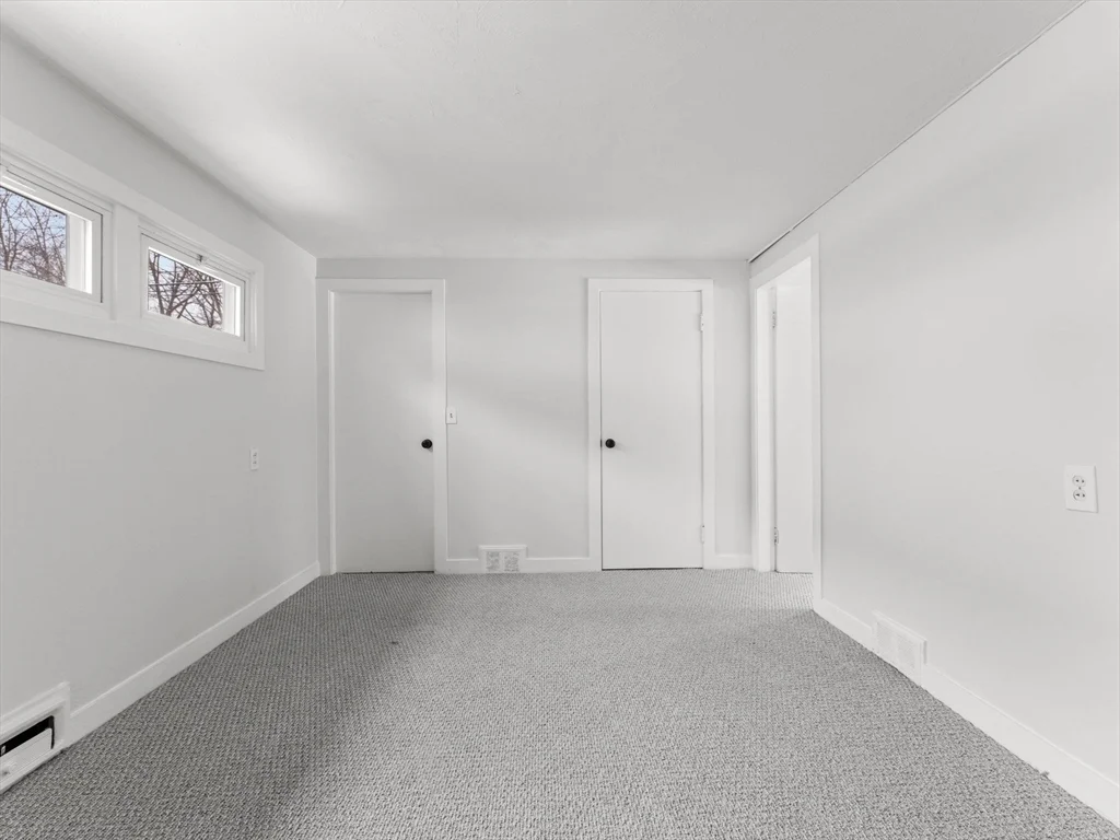 3 bed, 1 bath apartment for rent at 28 Crestview Dr Unit RHS, Westborough — photo 13 of 34